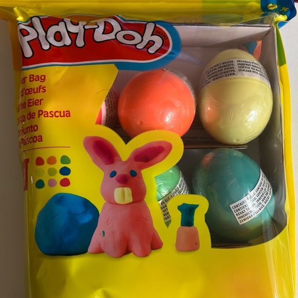 Play Doh 9 Eggs Filled with Playdoh Play Set New in Bag - Picture 2 of 4